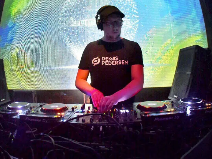 Dennis Pedersen